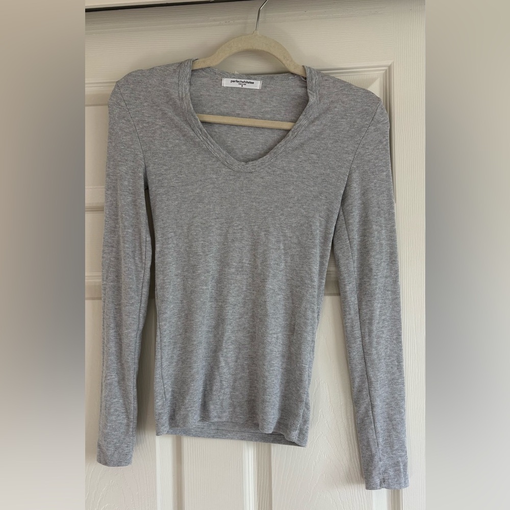 Perfectwhitetee Fitted Gray Long Sleeve Top